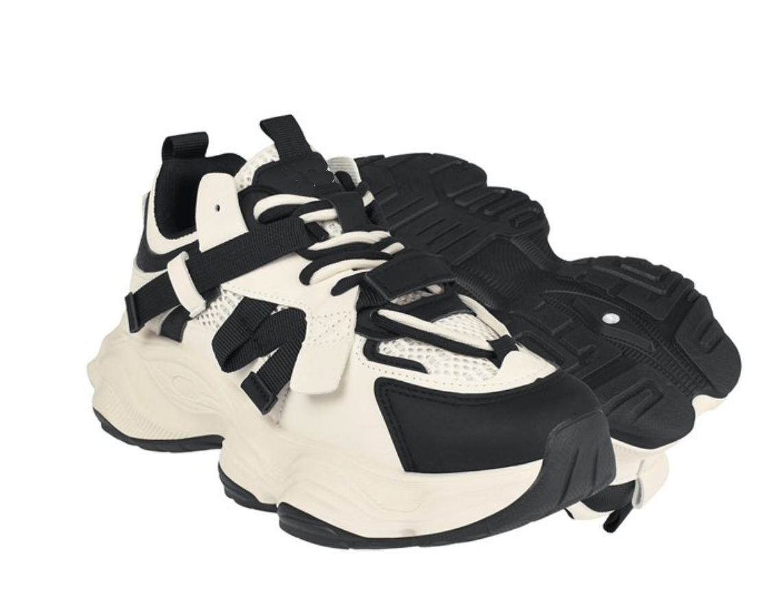 Tenis Urbano Viaurbana color Negro con Blanco para Mujer