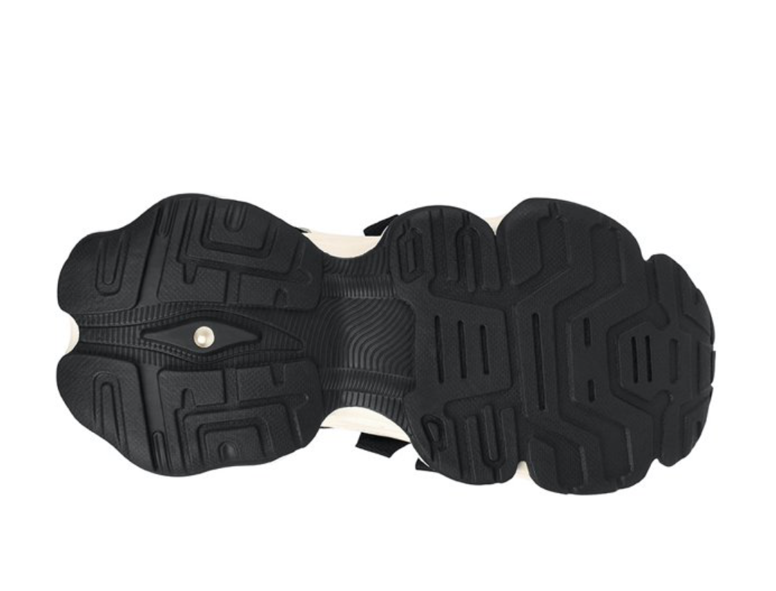 Tenis Urbano Viaurbana color Negro con Blanco para Mujer