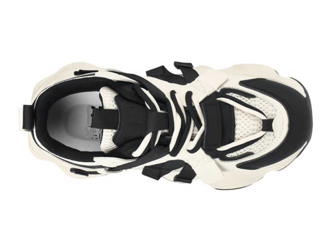 Tenis Urbano Viaurbana color Negro con Blanco para Mujer