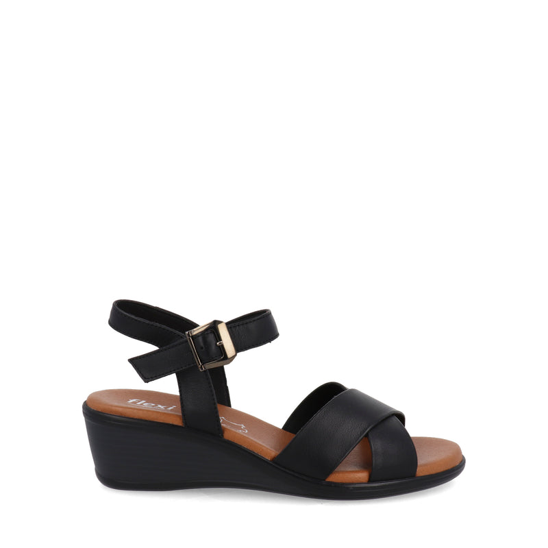 Sandalia confort Flexi color negro para mujer